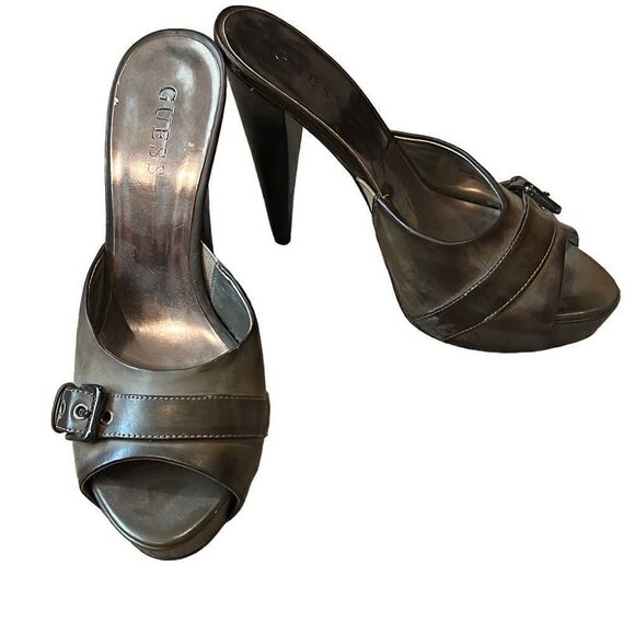 Guess taupe grey colored heel - Picture 1 of 5